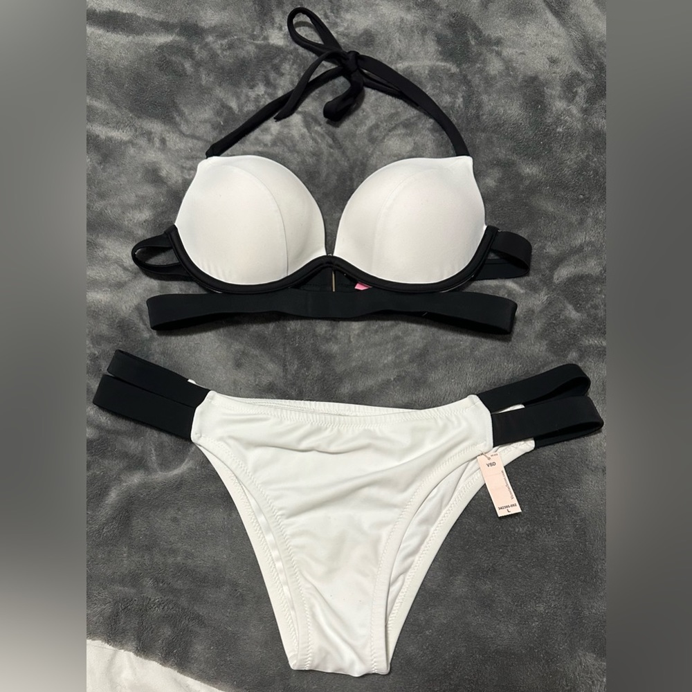Victoria’s Secret Bikini Set